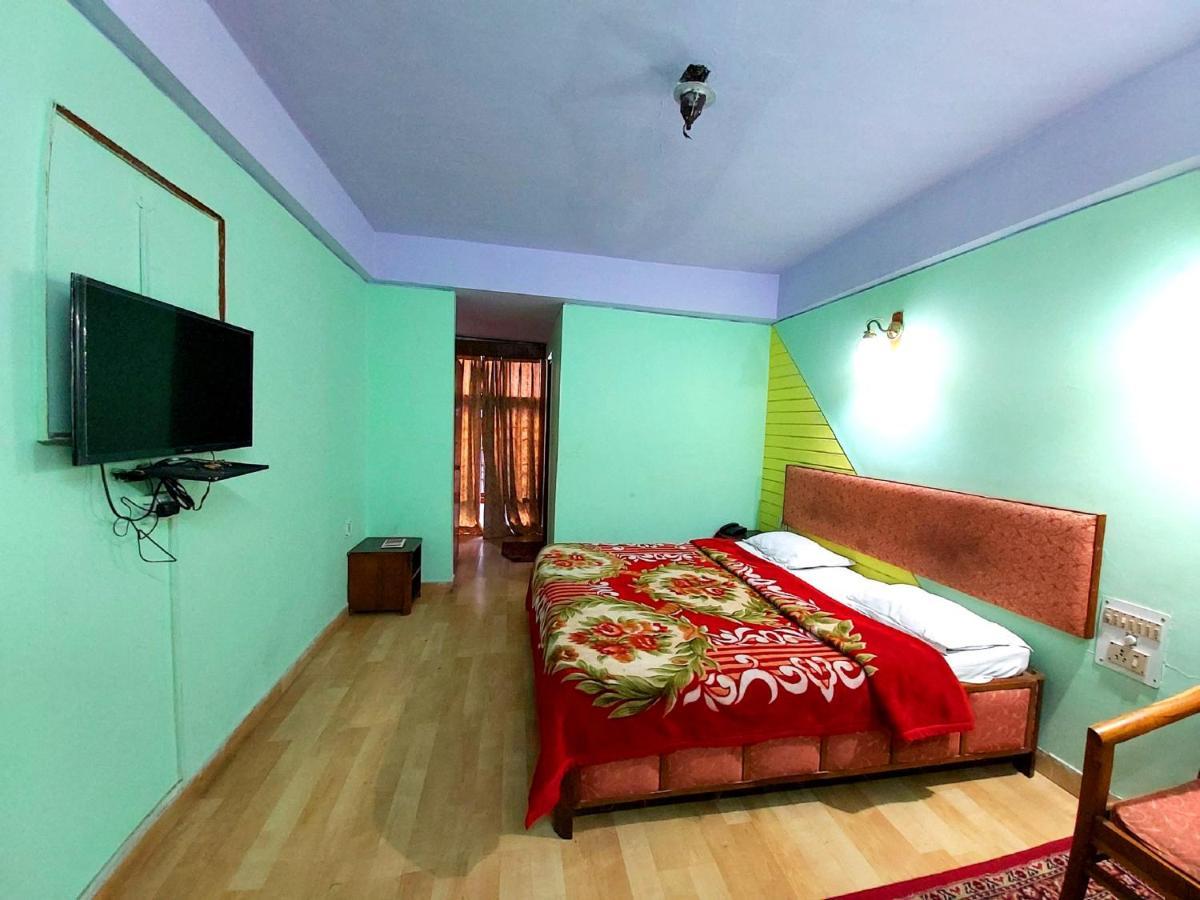 Hotel Radhe Continental Нейнитал Екстериор снимка