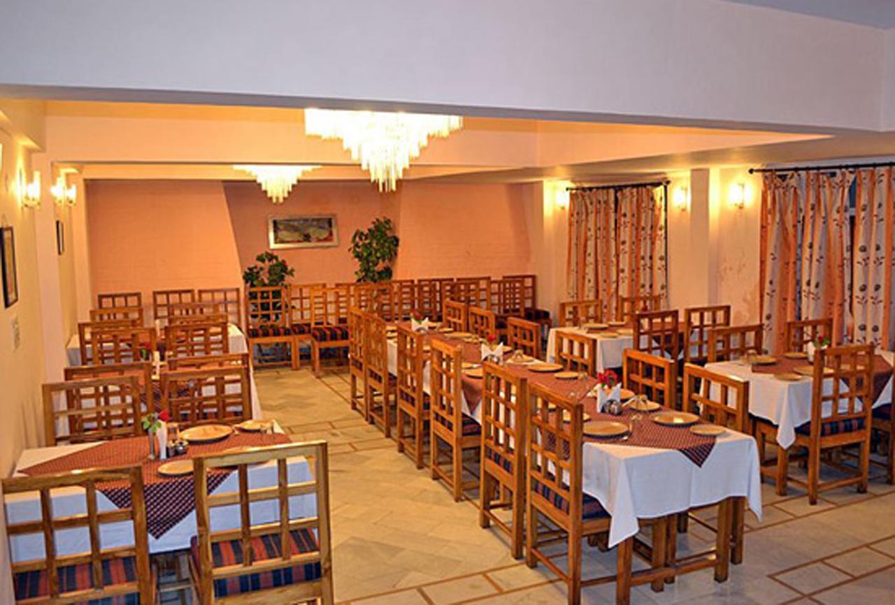 Hotel Radhe Continental Нейнитал Екстериор снимка